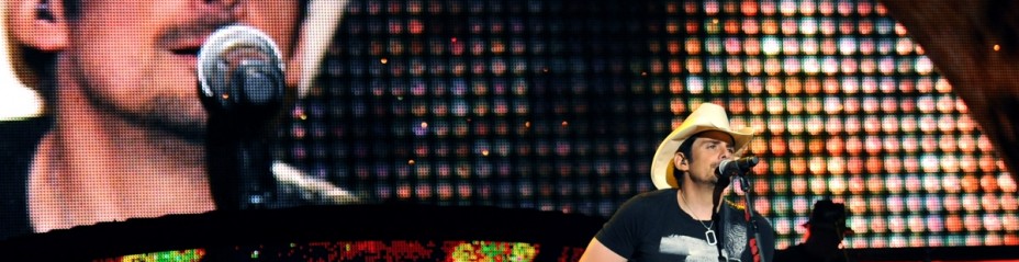 Brad Paisley & Justin Moore