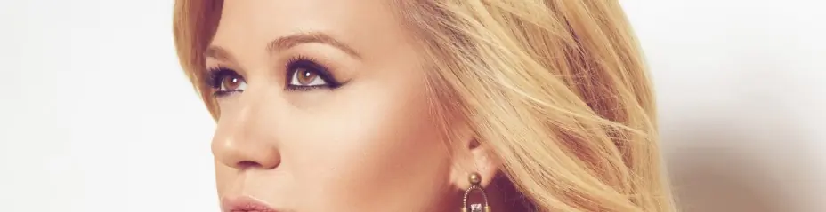 Kelly Clarkson, Pentatonix & Eric Hutchinson