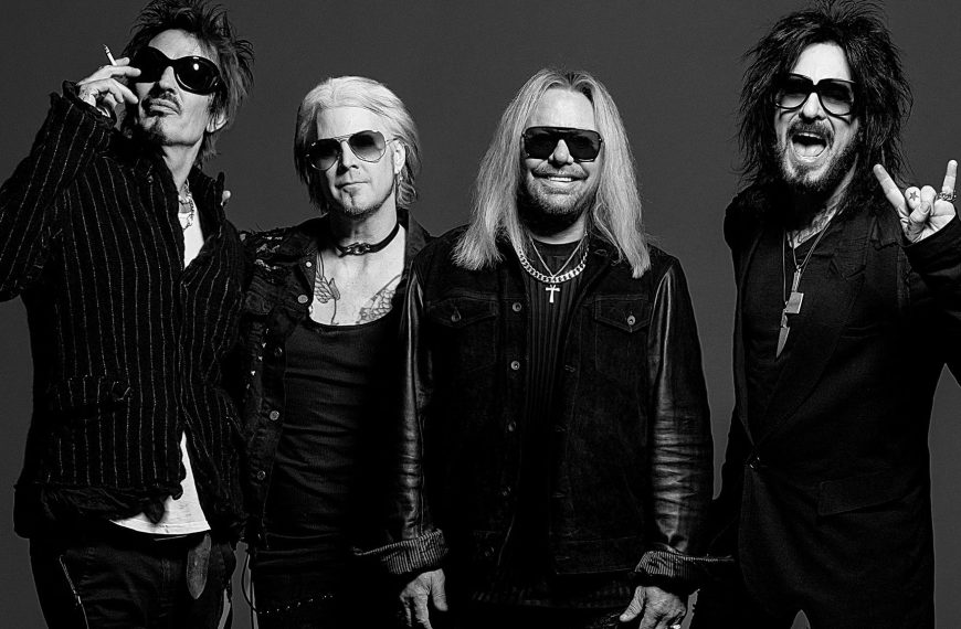 Motley Crue & Tesla - North Island Credit Union Amphitheatre - 09090909 1818 2026202620262026